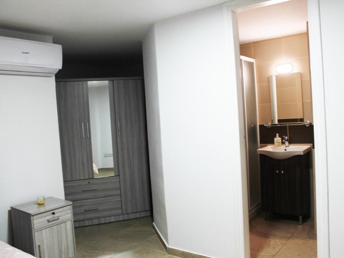 Duplex Comfort Apartments Lárnaca Exterior foto